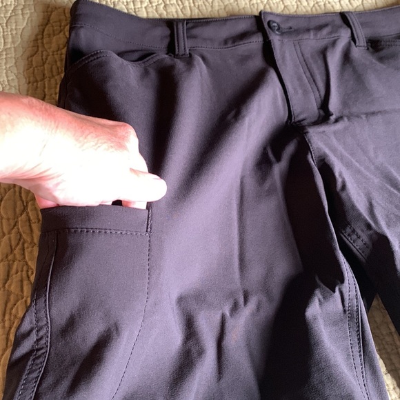 Dickie’s Black 9” Shorts * 10 - Picture 7 of 13